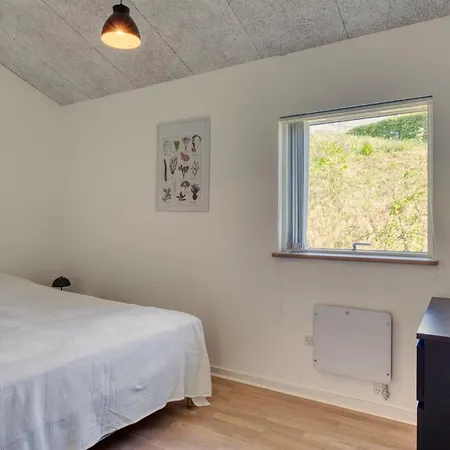 Elissa - 50m To The Fjord By Interhome *